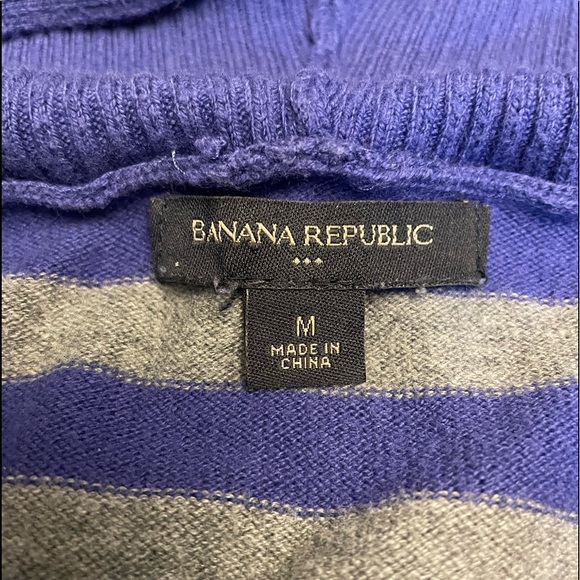 Banana Republic hooded striped sweater. In good condition. - Picture 4 of 9